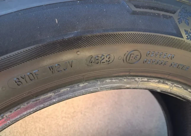zimne-pneumatiky-20555-r16t-big-4