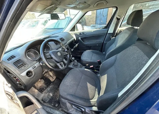 lacno-rozpredam-skoda-yeti-na-nahradne-diely-big-4