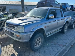 lacno-rozpredam-mitsubishi-l200-na-nahradne-diely