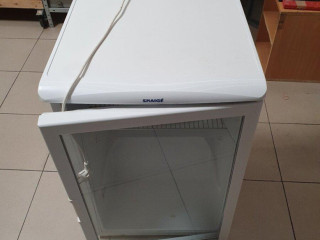 predam-presklenu-chladnicku