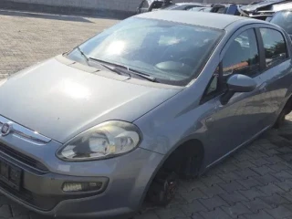 lacno-rozpredam-fiat-grande-punto-na-nahradne-diely