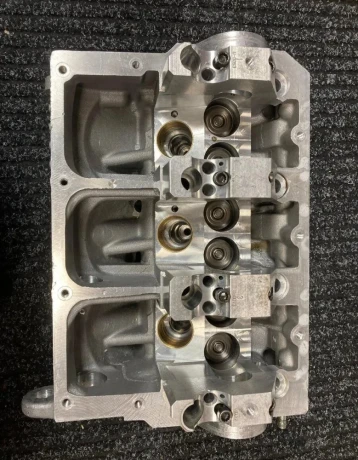 hlava-valcov-14-tdi-045103373h-vwseatskoda-big-0