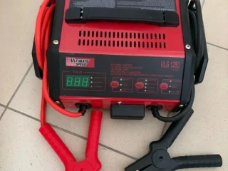predam-automoto-nabijacku-a-jump-starter-v-1