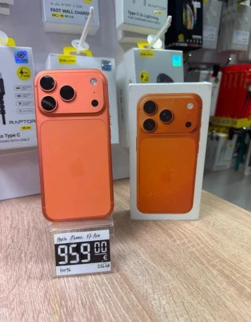 apple-iphone-17pro-256gb-oranzovy-top-big-1