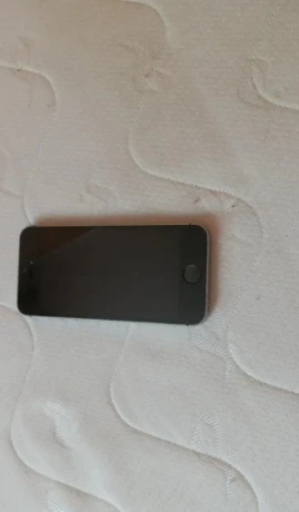 predam-apple-iphone-se-2016-64-gb-big-0