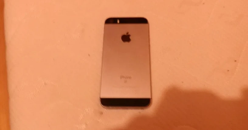 predam-apple-iphone-se-2016-64-gb-big-2