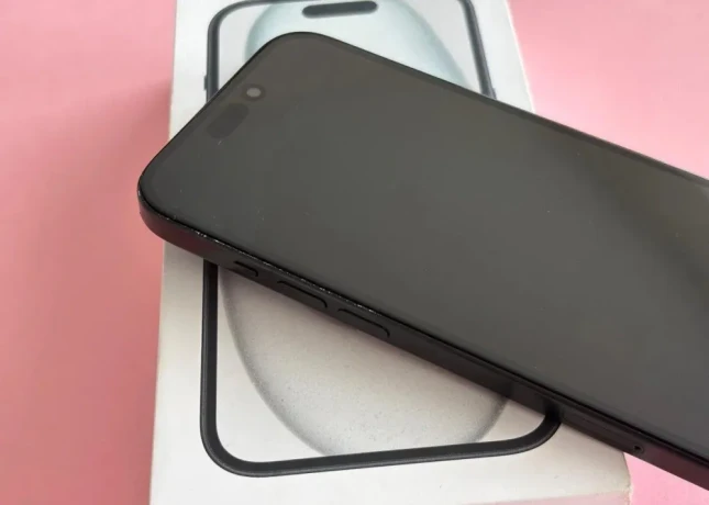 iphone-15-128gb-black-big-3