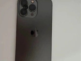 iphone-13pro-vesmirny