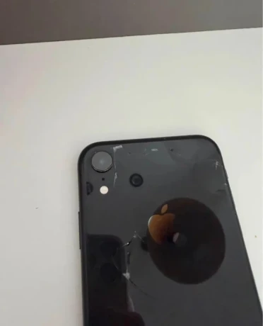 iphone-xr-big-3