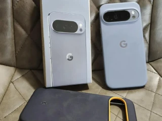 google-pixel-10-pro-xl-256gb-moonstone
