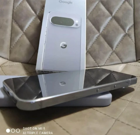 google-pixel-10-pro-xl-256gb-moonstone-big-2