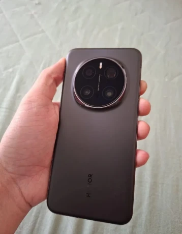 honor-magic-7-pro-51212gb-big-0