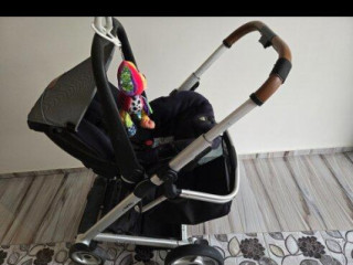 konstrukcia-s-autosedackou-a-nakupkosikom