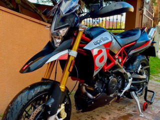 aprilia-dorsoduro-900-2019