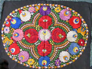 vintage-vysivka-na-vankus