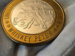 strieborne-mince-dollar