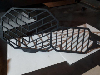 mriezka-svetlometu-bmw