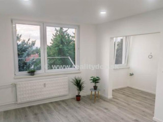 predam-zrekonstruovany-3-izbovy-byt-v-banovciach-nb