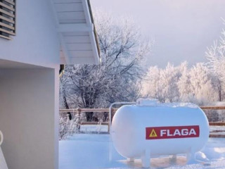 predam-nadzemny-zasobnik-plynu-flaga