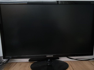 predam-vykonny-pc320eur-240-hz-herny-monitor-aoc-120eur