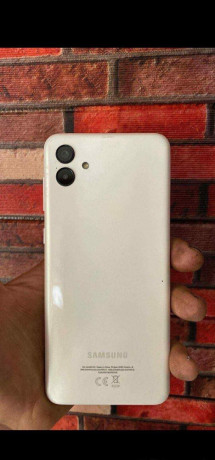 samsung-galaxie-a04-big-0