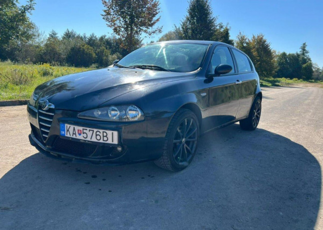 alfa-romeo-147-jtd-85kw-big-0