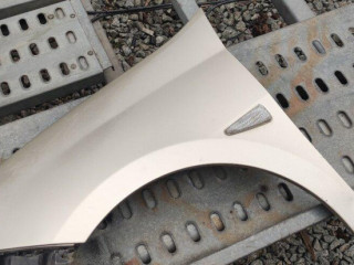 soferov-predny-blatnik-renault-thalia-rok-vyroby-2009