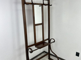 halova-vesiakova-stena-thonet