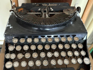 pisaci-stroj-remington-junior