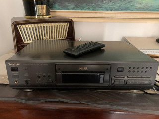 cd-player-technics-sl-ps670a