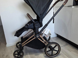 cybex-priam-black