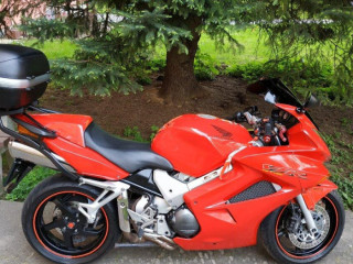 honda-vfr-800f-vtec