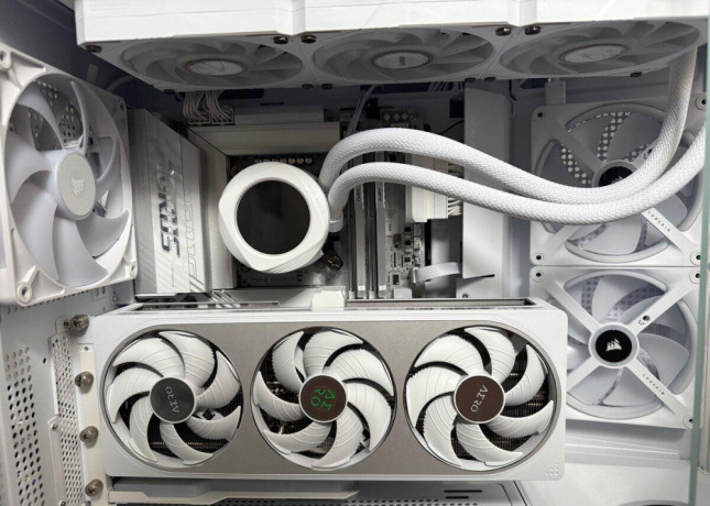 herny-pc-v-bielom-prevedeni-big-0