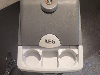 autochladnicka-aeg-aj-s-ohrevom