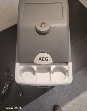 autochladnicka-aeg-aj-s-ohrevom-big-0