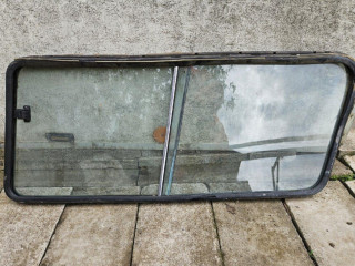 posuvne-okno-patrol-y60-kratky