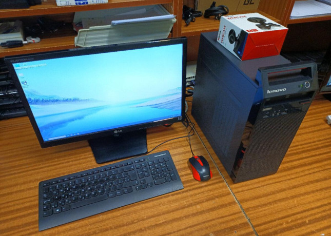 pc-lenovo-thinkcentre-lcd-monitor-lg-big-0
