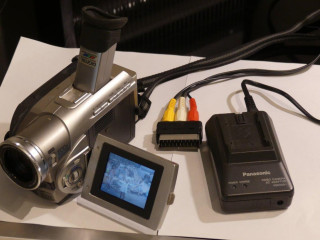 panasonic-nv-ds27-digitalna-minidv-videokamera