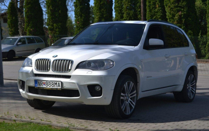 bmw-x5-xdrive-m-packet-225kw-big-0