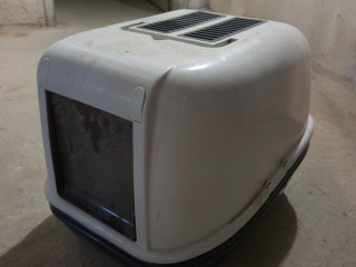 predam-uzavretu-macaciu-toaletu-trixie-berto-aj-s-lopatk