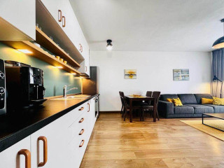 moderny-2-izbovy-byt-s-loggiou-v-historickom-centre-kosic