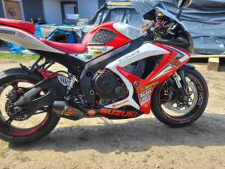 suzuki-gsx-r600