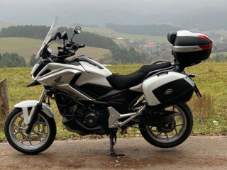 honda-nc750x-dct