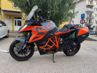 ktm-super-duke-gt