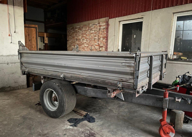 predam-kolesa-na-vlecku-big-0