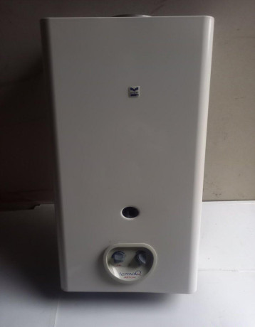 plynovy-prietokovy-ohrievac-kvartohrievac-vody-big-0