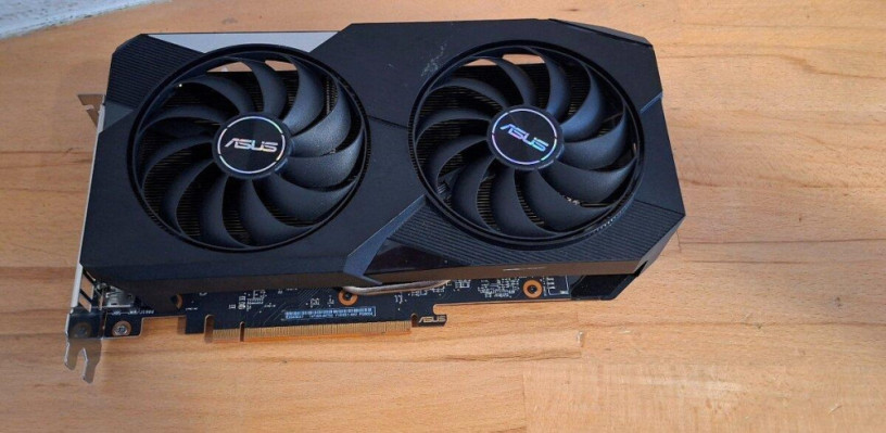 graficka-karta-rx6650xt-8gb-big-0