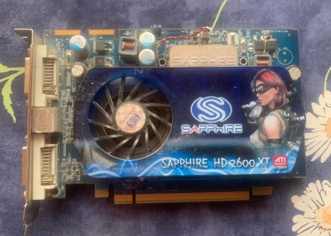 saphire-hd-2600-xt-big-0