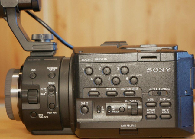 sony-nex-fs-100-big-0