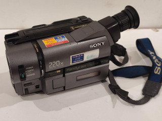 videokamera-sony-ccd-trv-35e